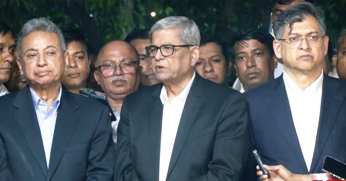 অন্তর্বর্তী সরকারকে এখনই তত্ত্বাবধায়ক সরকারের ভূমিকায় যেতে হবে: মির্জা ফখরুল