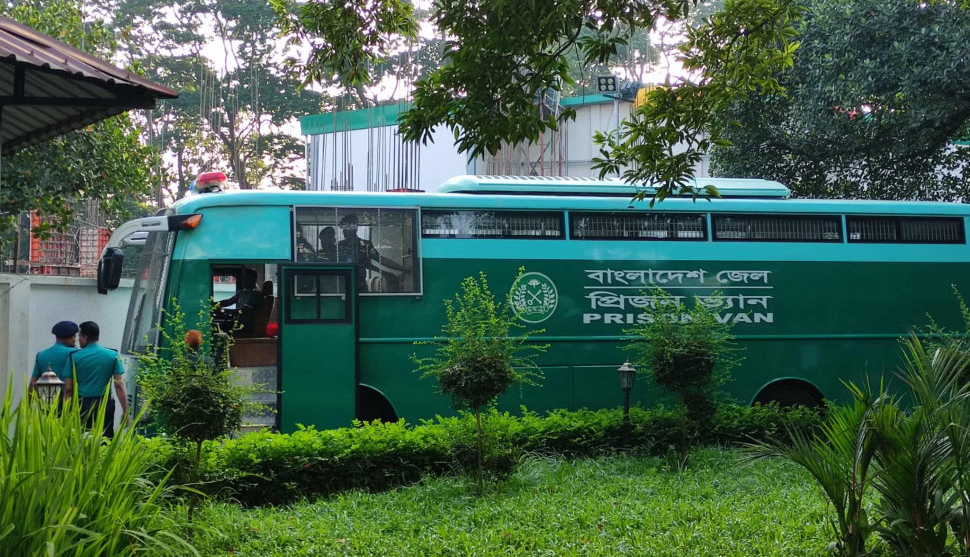 গুম-নির্যাতনের মাললায় সেনা কর্মকর্তাদের আনা হলো আন্তর্জাতিক অপরাধ ট্রাইব্যুনালে