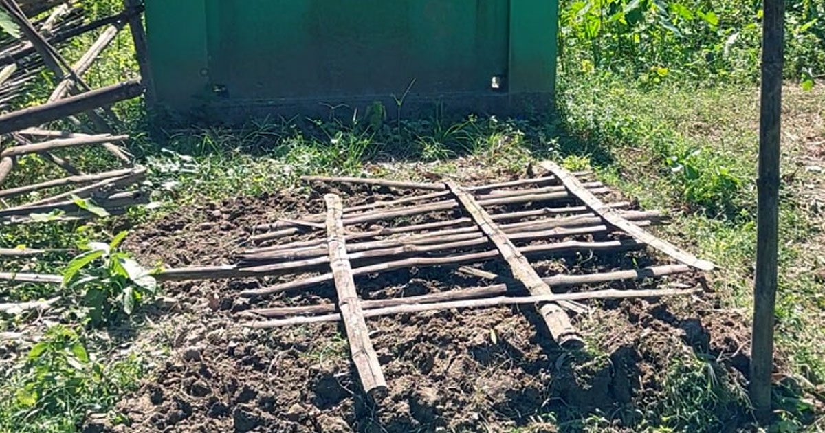 অমাবস্যার রাতে কবরস্থান থেকে গায়েব ১৬ কঙ্কাল!