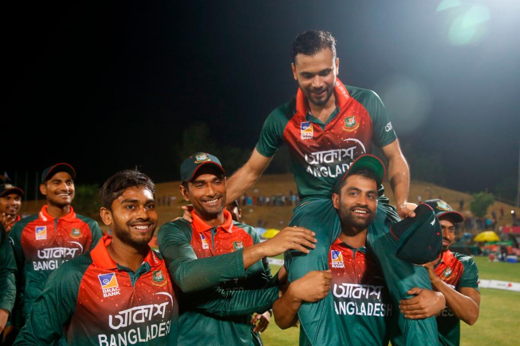 মাশরাফি ভাই-তামিম ভাই সবসময় পাশে আছেন: মেহেদী হাসান  মিরাজ