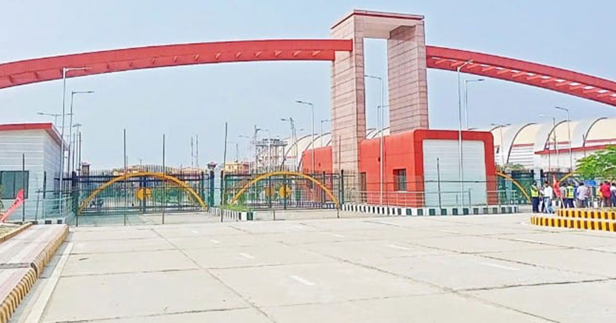 বেনাপোলে সন্ধ্যা ৬টার পর আমদানি-রপ্তানি বন্ধ, বিপাকে ব্যবসায়ীরা