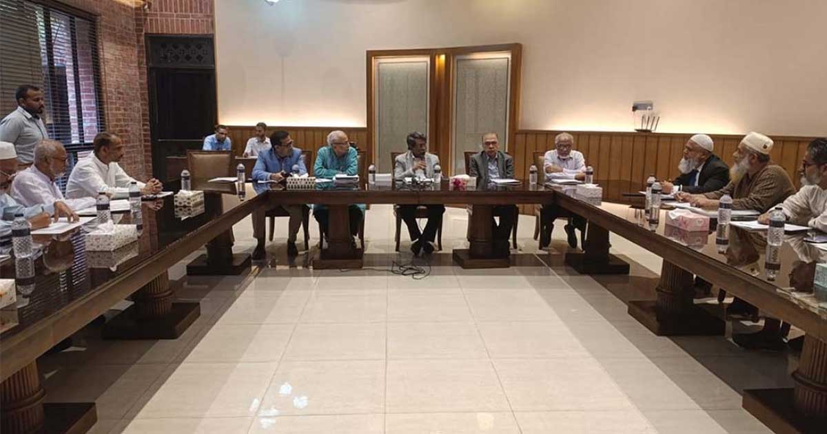 শহীদ পরিবারগুলো প্রত্যাশিত সেবা পাচ্ছে না, জানে না ঐকমত্য কমিশন