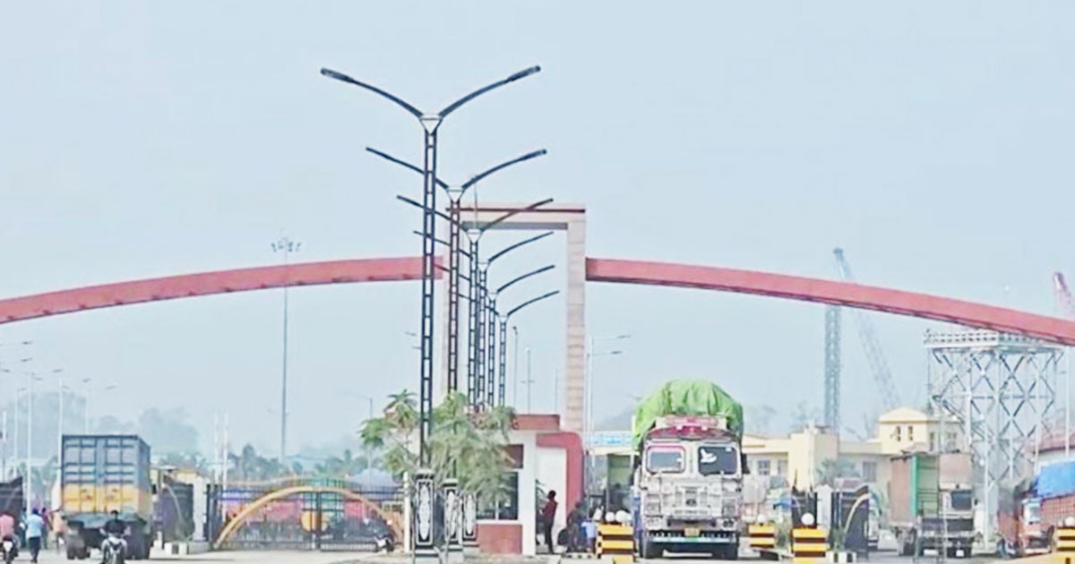 স্বাভাবিক হলো বেনাপোল-পেট্রাপোল বাণিজ্য, স্বস্তিতে দুই বন্দরের ব্যবসায়ীরা