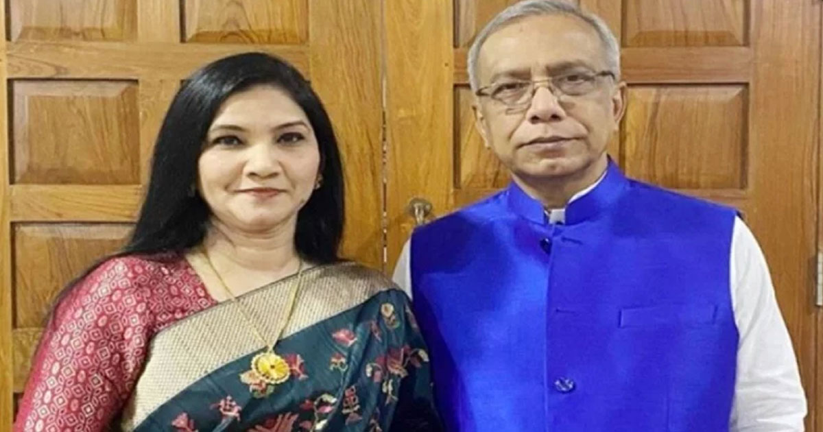 সাংবাদিক নাঈমুল ইসলাম খান ও তার স্ত্রীর বিরুদ্ধে দুদকের মামলা