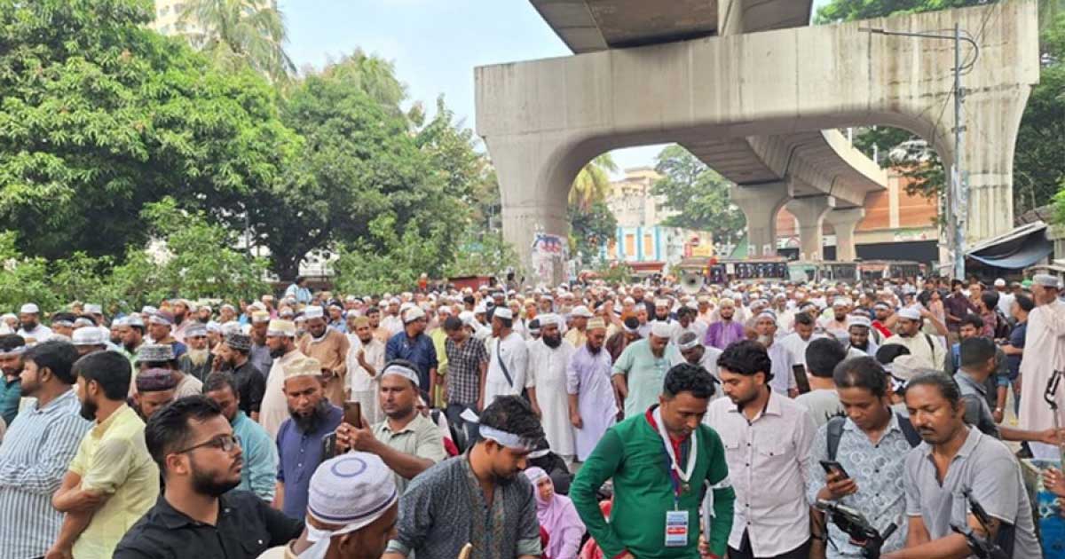 ‘প্রেসক্লাব টু যমুনা’ অভিমুখে লংমার্চের ঘোষণা ইবতেদায়ি শিক্ষকদের