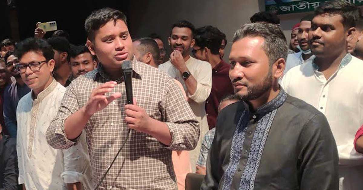 রাষ্ট্রপতির কাছ থেকে জুলাই সনদের আদেশ না নিয়ে বিষ খেয়ে মরা ভালো: হাসনাত