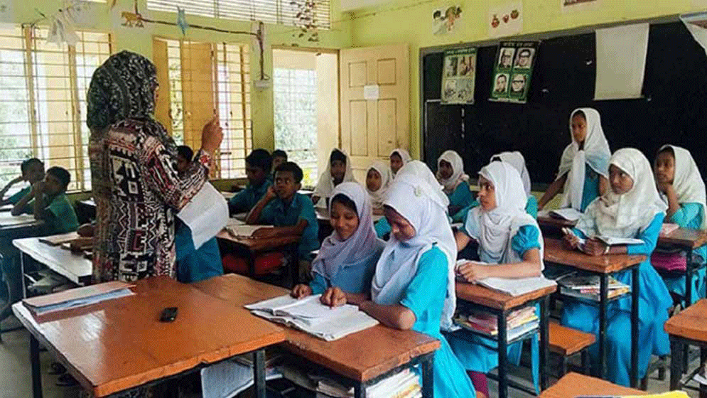 লাগাতার কর্মসূচির ডাক দিল প্রাথমিকের শিক্ষকরা