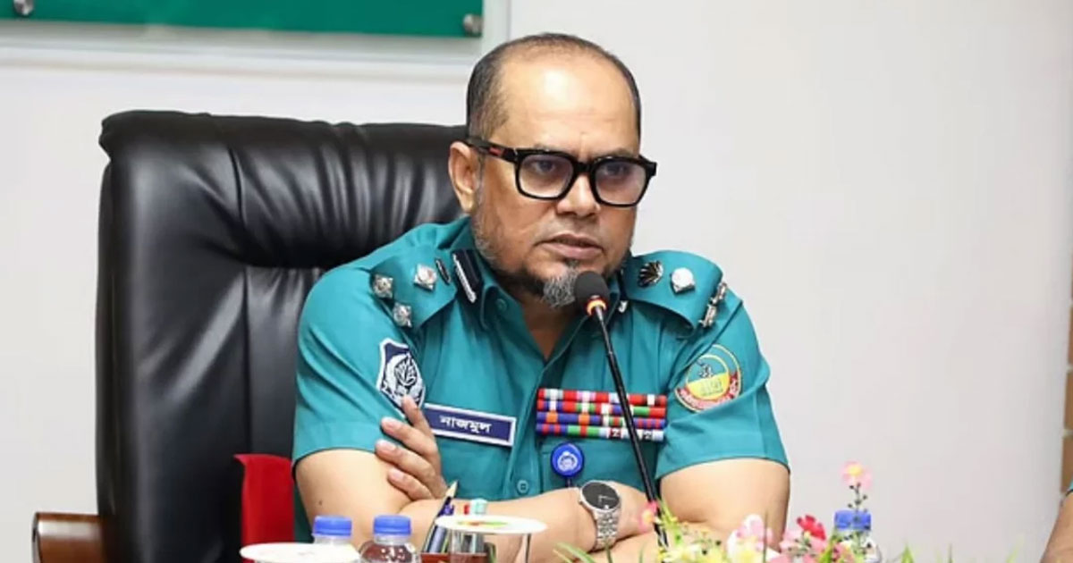 রাস্তা বন্ধ করে যাতায়াত, বরখাস্ত হলেন   গাজীপুরের সেই পুলিশ কমিশনার