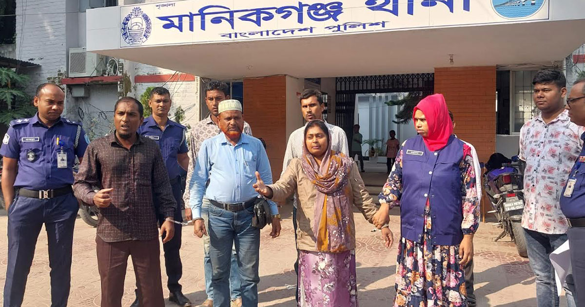 ব্যাগ চুরির অপরাধে ৫ ভুয়া সাংবাদিক আটক