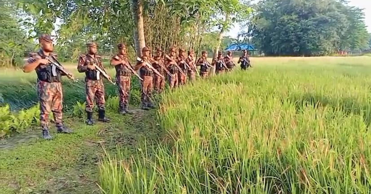 কুড়িগ্রামে সীমান্তে বিপুল পরিমাণ ভারতীয় পণ্য জব্দ