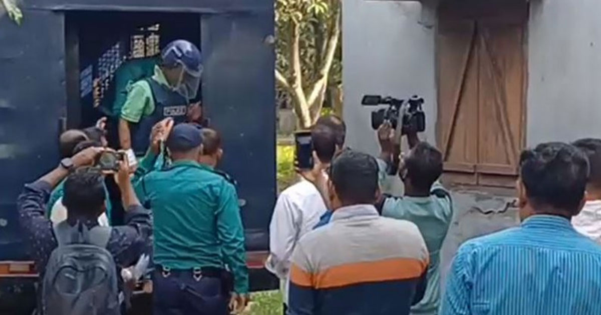 বিচারকের ছেলেকে হত্যা: আসামির বক্তব্য প্রচার করায় ৪ পুলিশ বরখাস্ত
