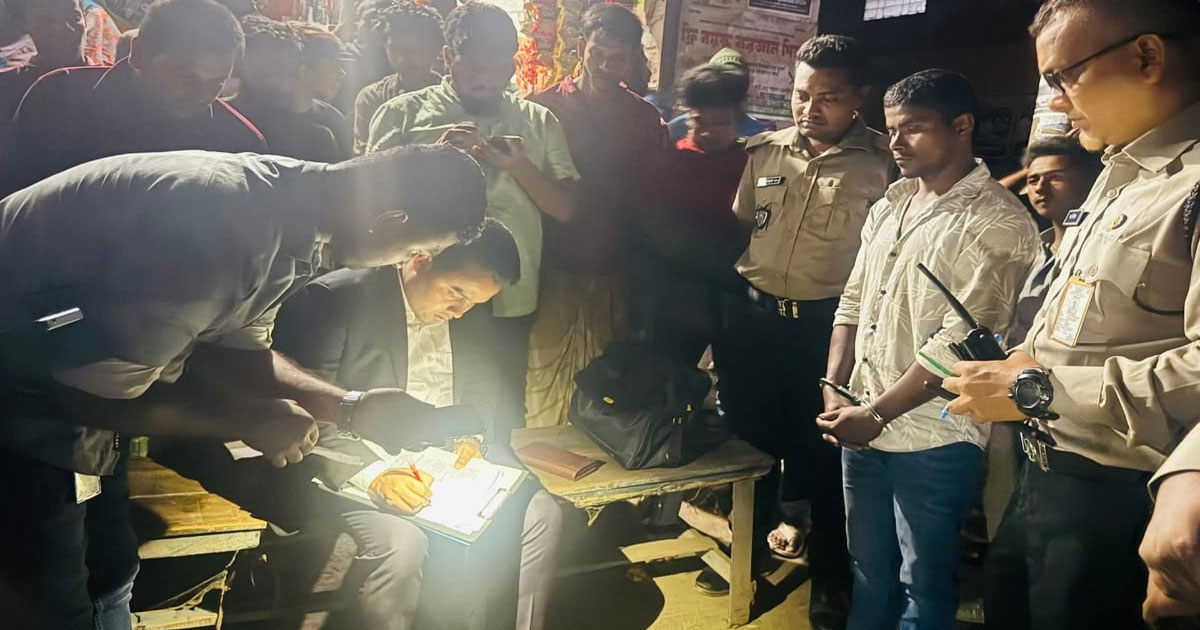 লক্ষ্মীপুরে গাঁজা সেবনের দায়ে ভ্রাম্যমাণ আদালতে পাঁচ জনের কারাদণ্ড