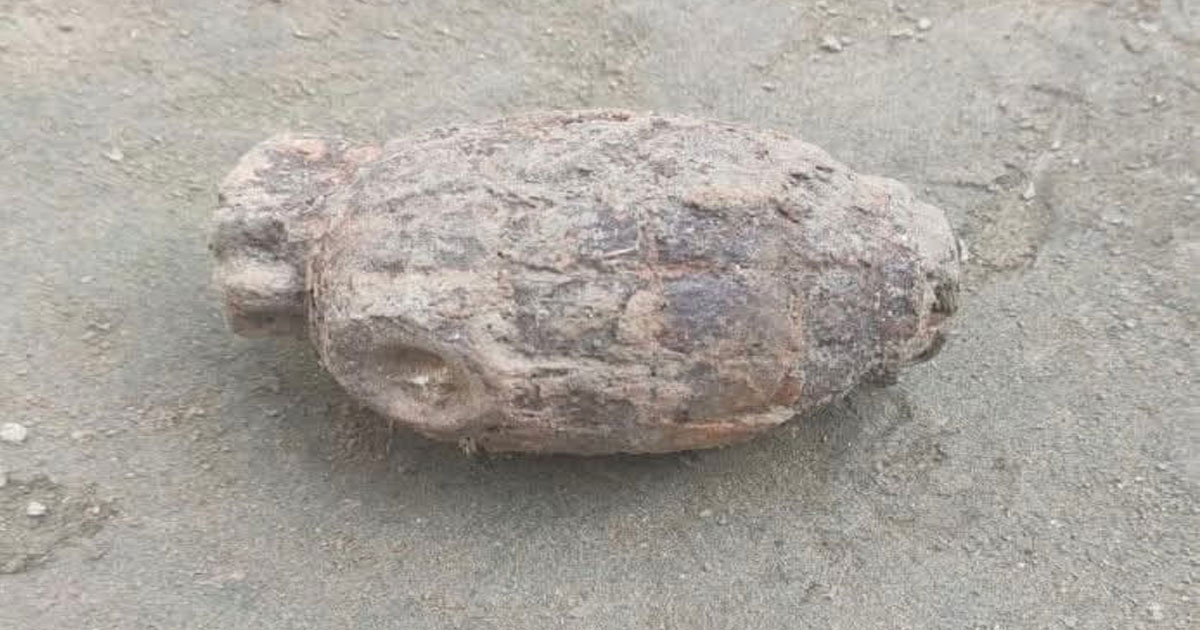 আদিতমারীতে ড্রেন খননের সময় পরিত্যক্ত গ্রেনেড উদ্ধার