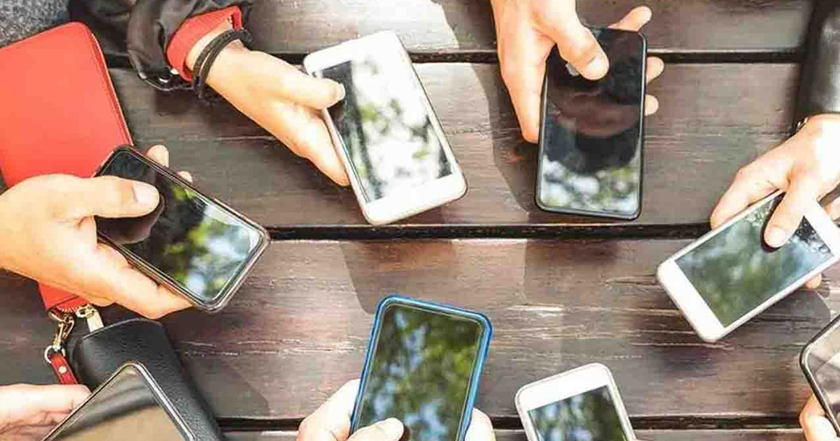 তিন ধরনের মোবাইল বন্ধ করবে সরকার