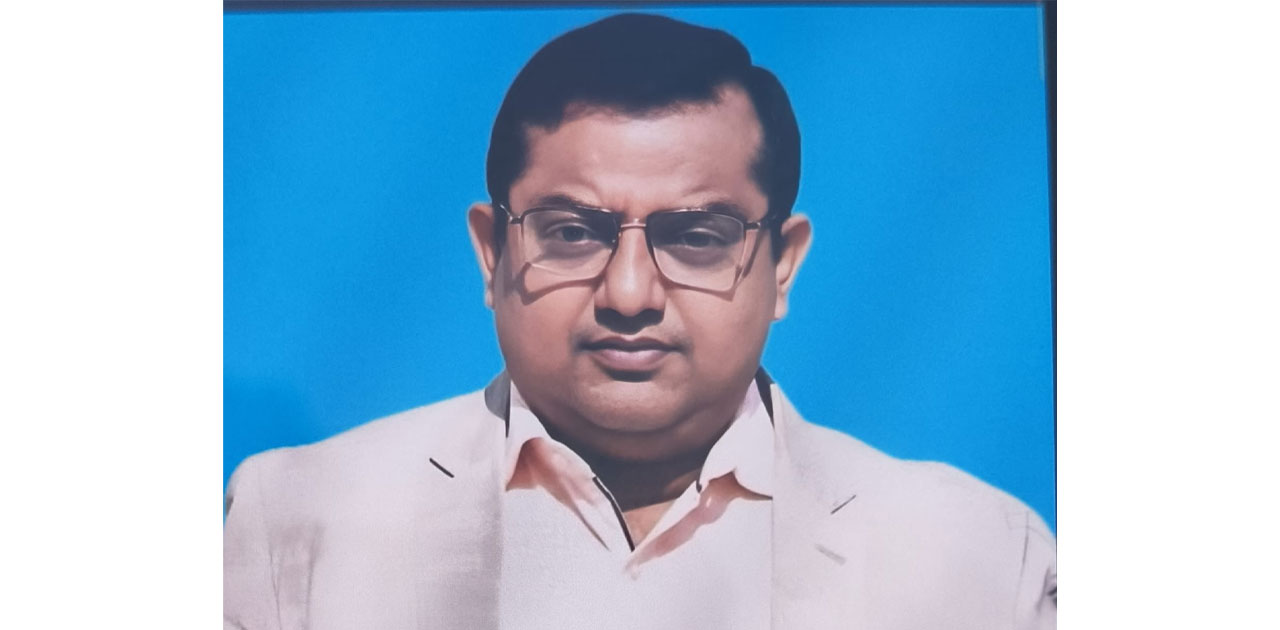 সিরাজগঞ্জ জেলা প্রশাসকের স্টেডিয়াম পরিদর্শন
