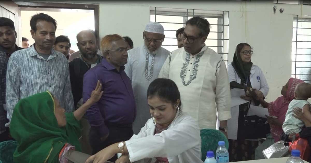 শাহজাদপুরে ফ্রি মেডিকেল ক্যাম্প