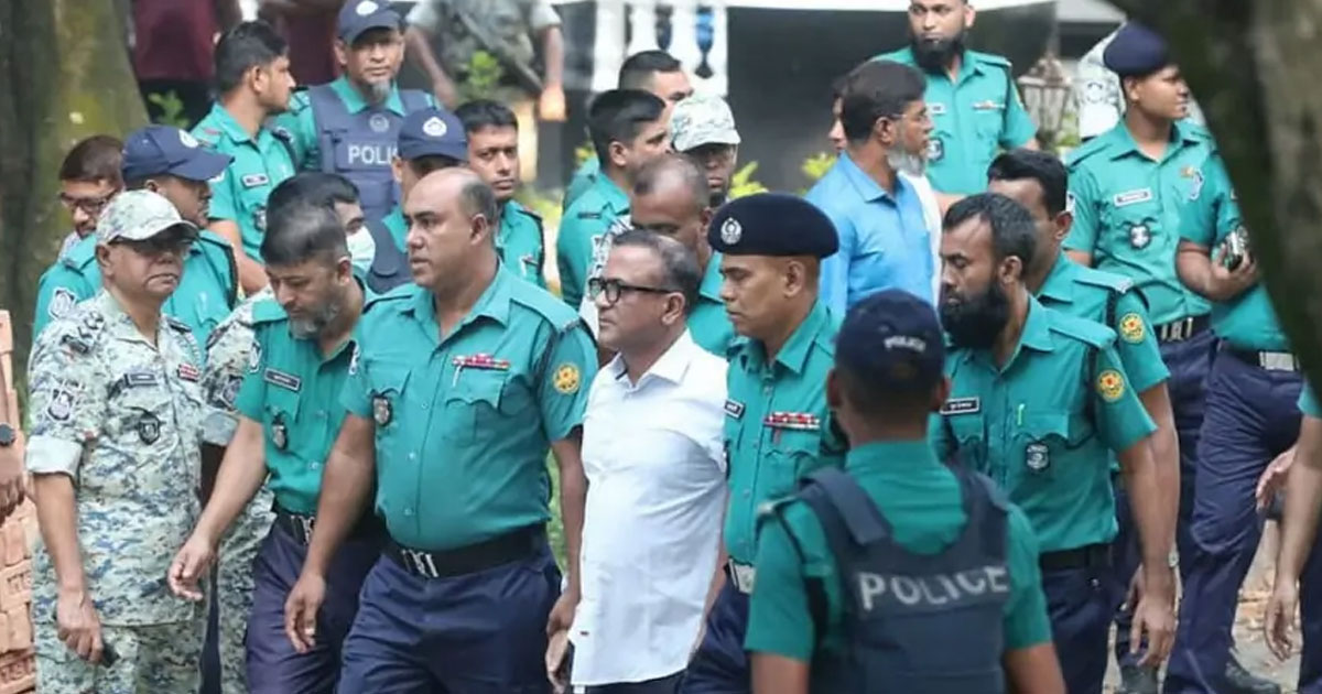 আইন সবার জন্য সমান: সেনা কর্মকর্তাদের উদ্দেশে ট্রাইব্যুনাল