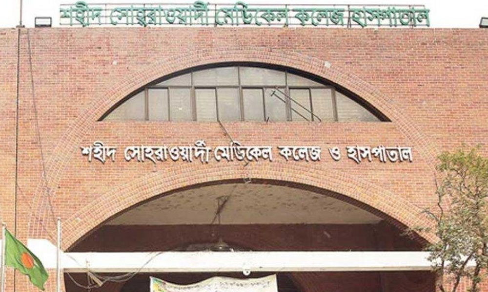 ঢাকা উদ্যানে কুপিয়ে হত্যা: বাবাও আশঙ্কাজনক
