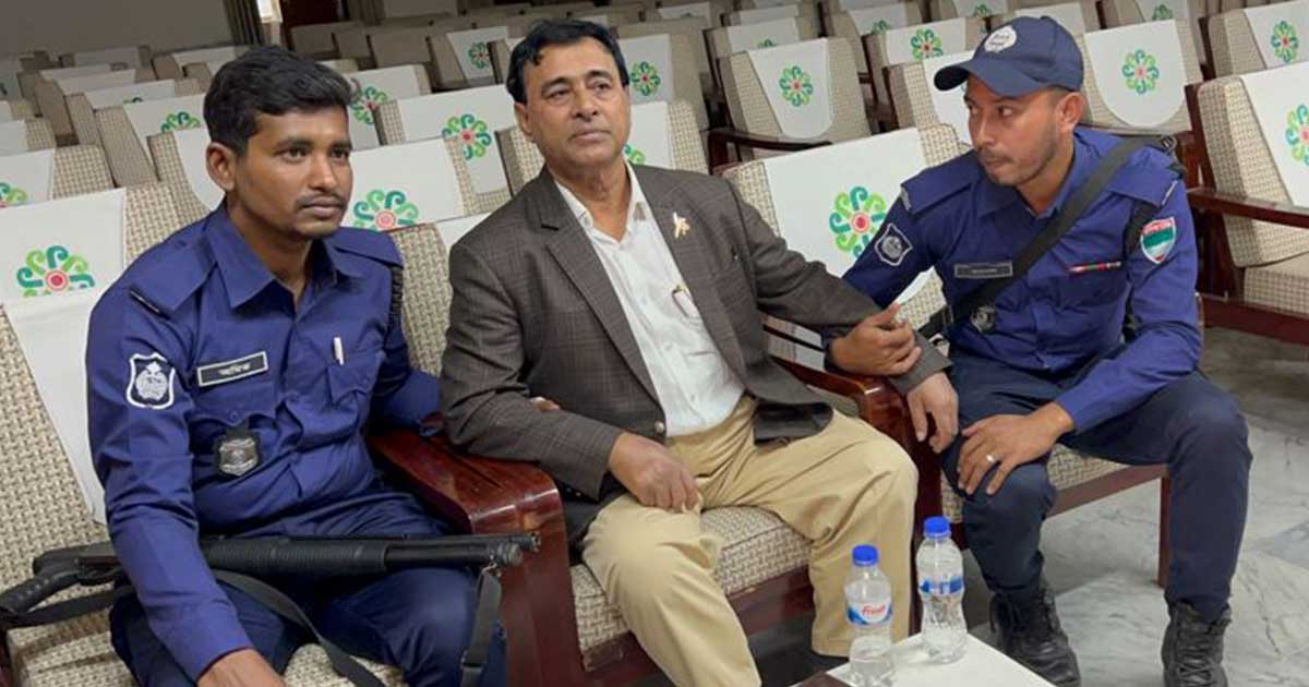 যশোরে ভুয়া সচিব আটক