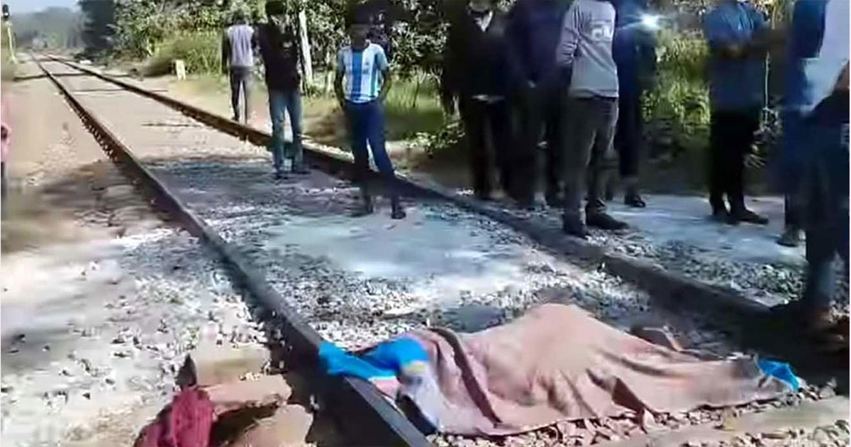অভয়নগরে ট্রেনে কাটা পড়ে মানসিক ভারসাম্যহীন নারীর মৃত্যু