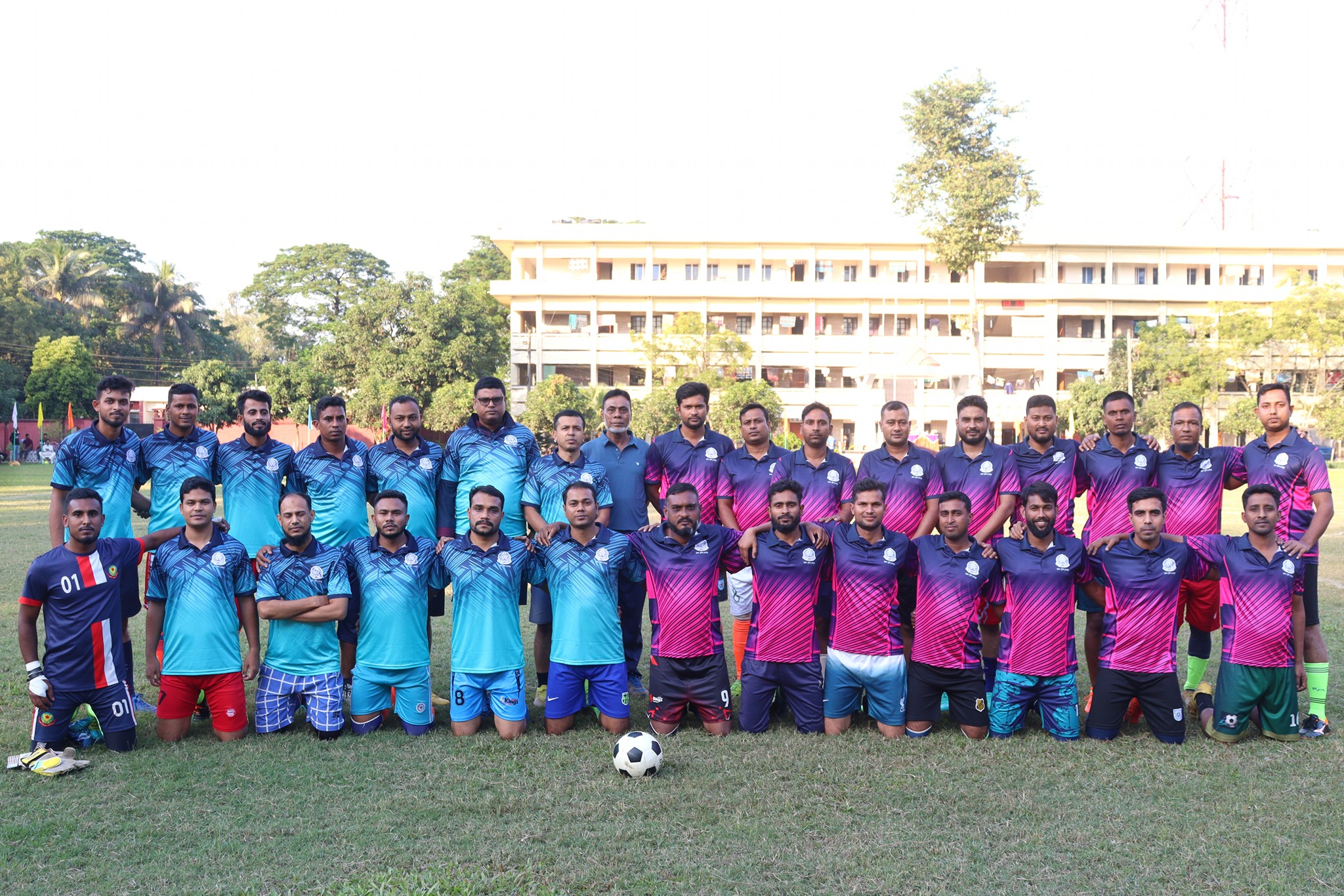 শেরপুর পুলিশ লাইন্সে প্রীতি ফুটবল ম্যাচ অনুষ্ঠিত