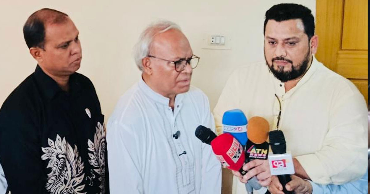 এভার কেয়ারে ভিড় না করে নিজ নিজ অবস্থান থেকে দোয়ার আহ্বান রিজভীর
