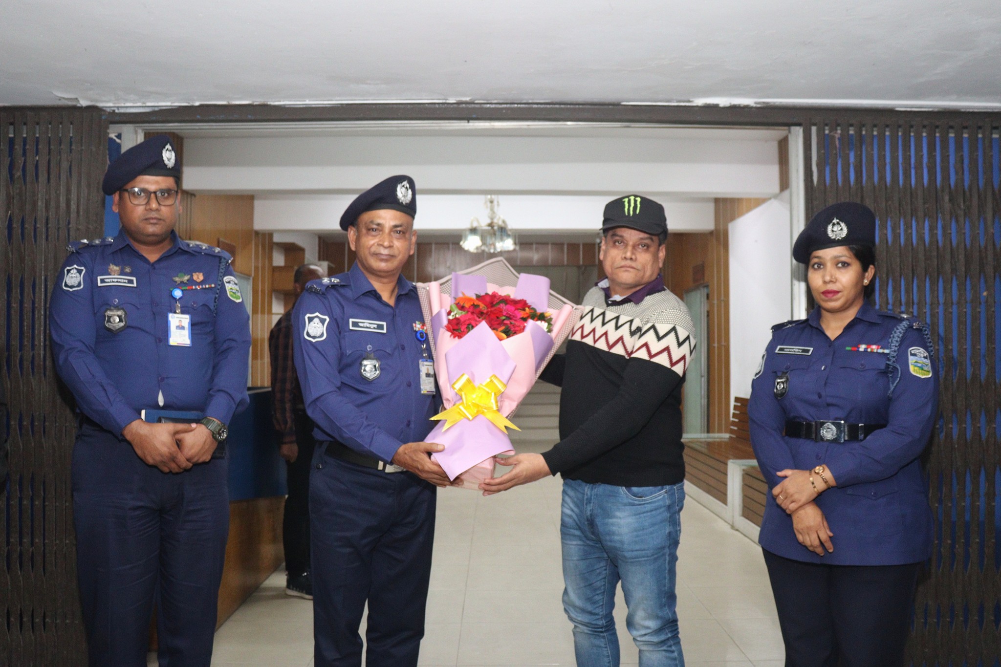 শেরপুরে নবাগত পুলিশ সুপার মোঃ কামরুল ইসলামের দায়িত্বভার গ্রহণ