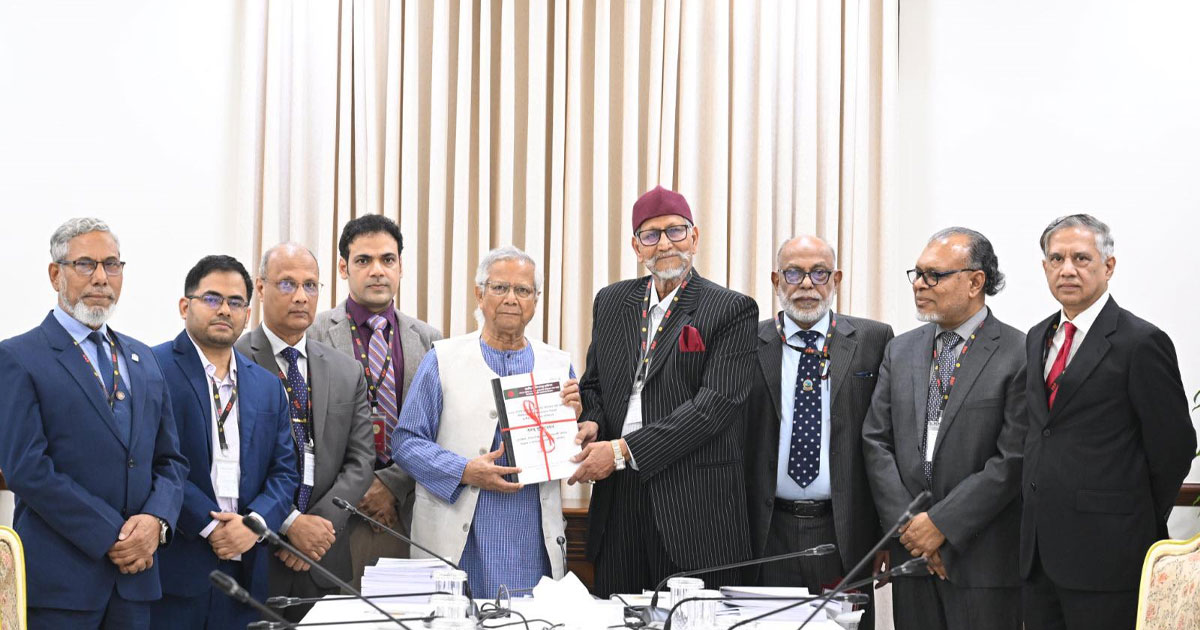 বিডিআর হত্যাকাণ্ডে দলগতভাবে জড়িত আওয়ামী লীগ, মূল সমন্বয়কারী তাপস: কমিশন