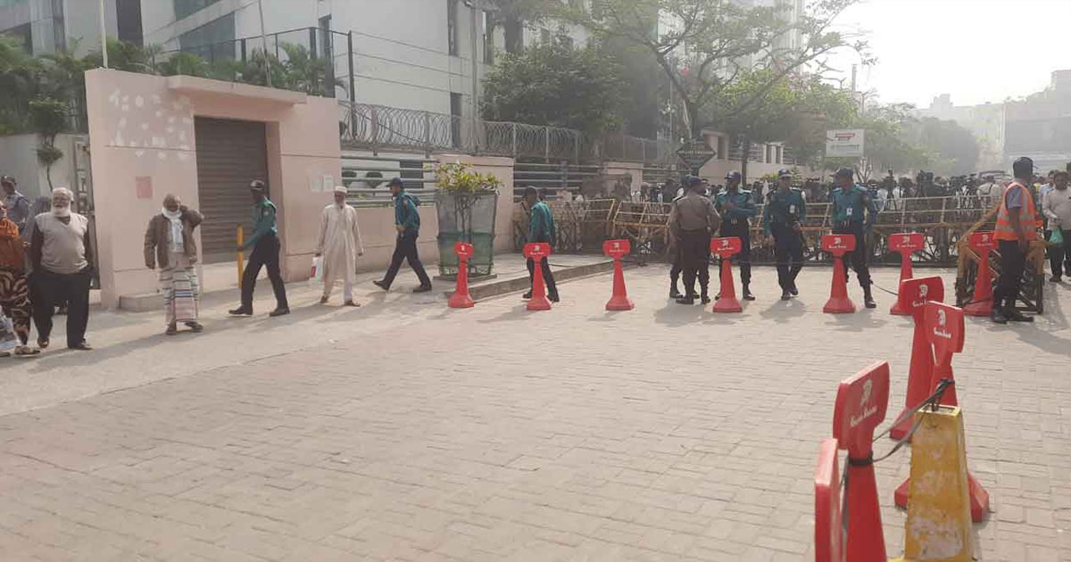 এভারকেয়ারে নিরাপত্তা জোরদার, বসেছে ব্যারিকেড