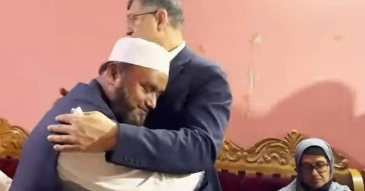 চকরিয়ায় জামায়াত প্রার্থীর বাড়িতে বিএনপি’র সালাহউদ্দিন