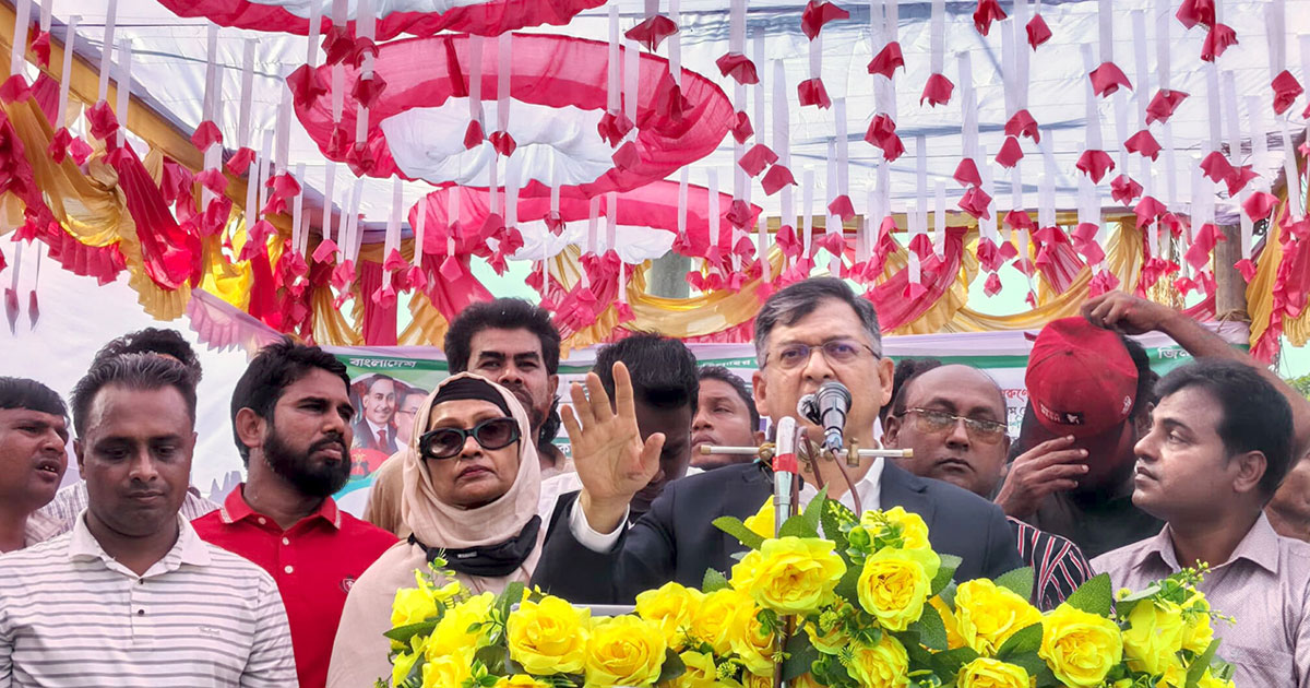 ক্ষমতায় এলে সবাইকে স্বাস্থ্যকার্ড দেওয়া হবে : সালাহউদ্দিন