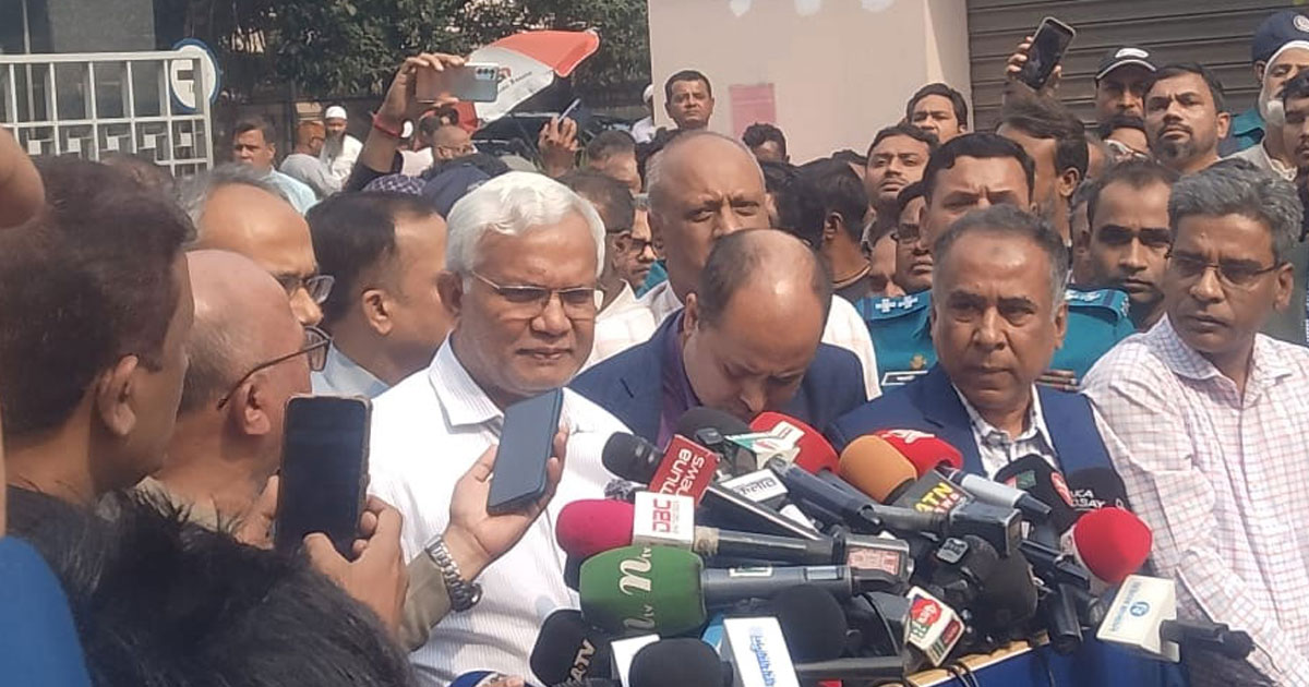 ‘খালেদা জিয়াকে বিদেশ নেওয়ার সর্বোচ্চ প্রস্তুতি রয়েছে'