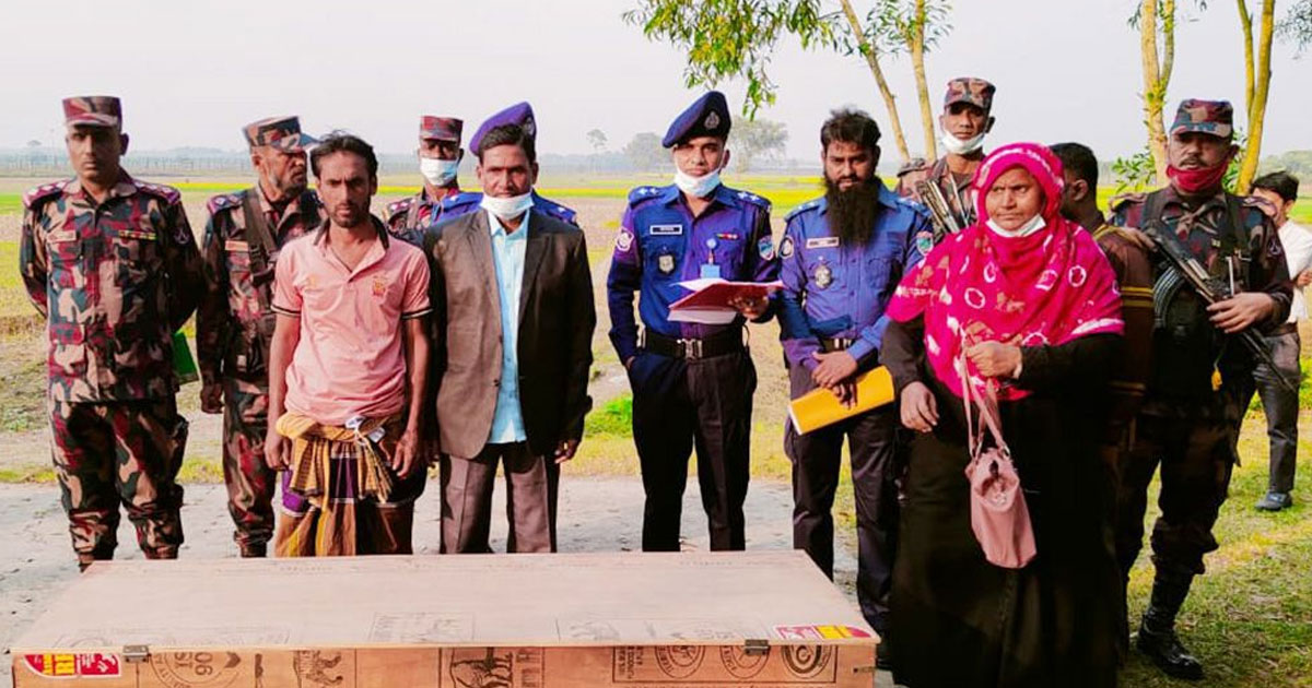 সীমান্তে বিএসএফের গুলিতে নিহত শহিদুলের লাশ হস্তান্তর