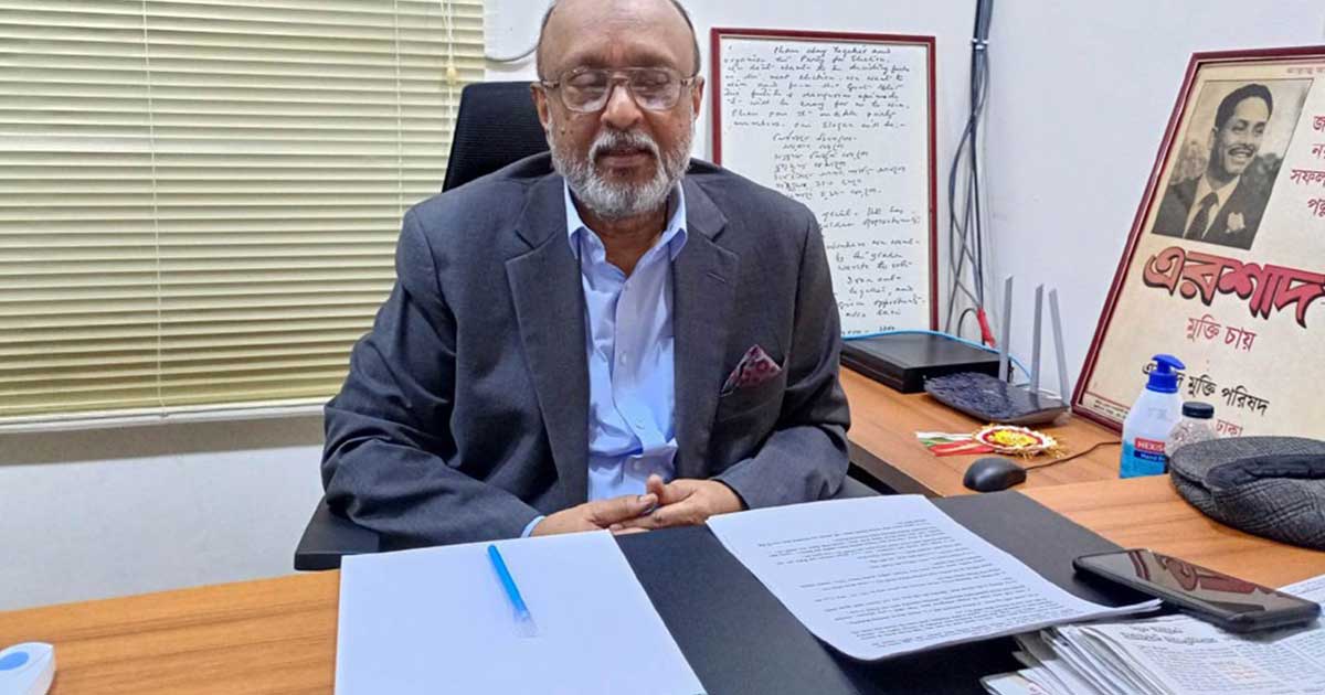 লাঙ্গল ছেড়ে হাত পাখায় গোলাম মসিহ্