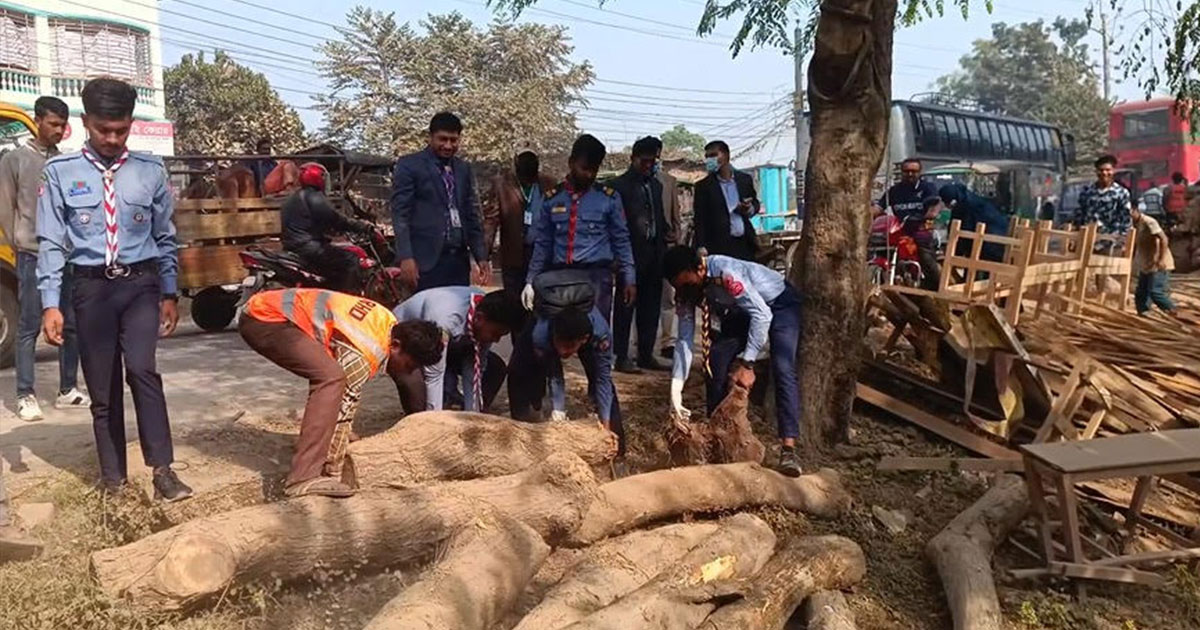 ঝিনাইদহে মহাসড়কের পাশের অবৈধ স্থাপনা উচ্ছেদ