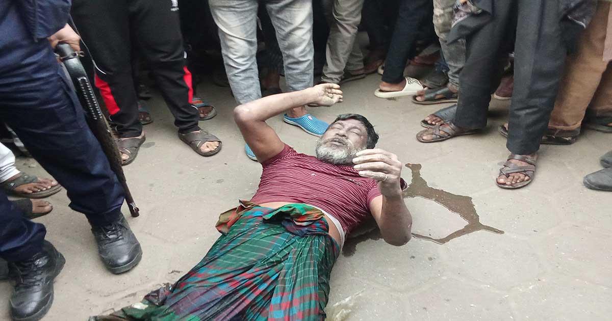নারায়ণগঞ্জ সিটি পার্কের লেকে মরদেহ