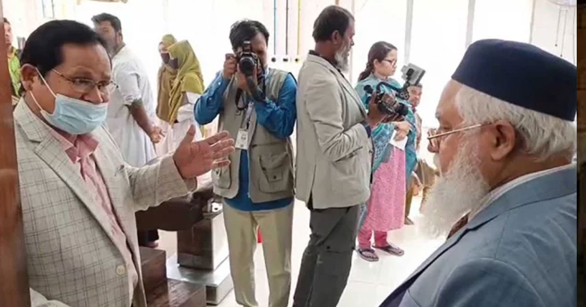 কাজে ফিরলেন চিকিৎসক ধনদেব চন্দ্র বর্মণ