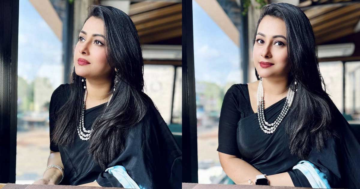 কালো শাড়িতে গ্ল্যামারাস পূর্ণিমা, ভক্তদের প্রশংসায় ভাসলেন