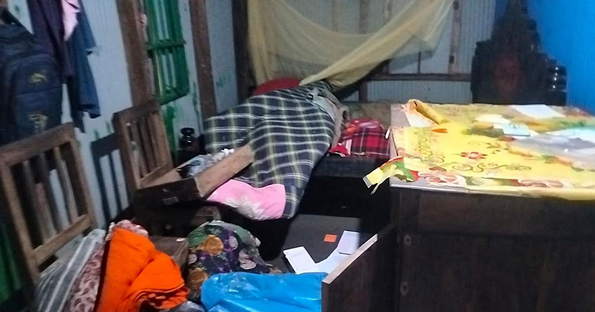 নোয়াখালীর সুবর্ণচরে বিধবা নারীর ঘর চুরি, দলিল ও নগদ টাকা লুট