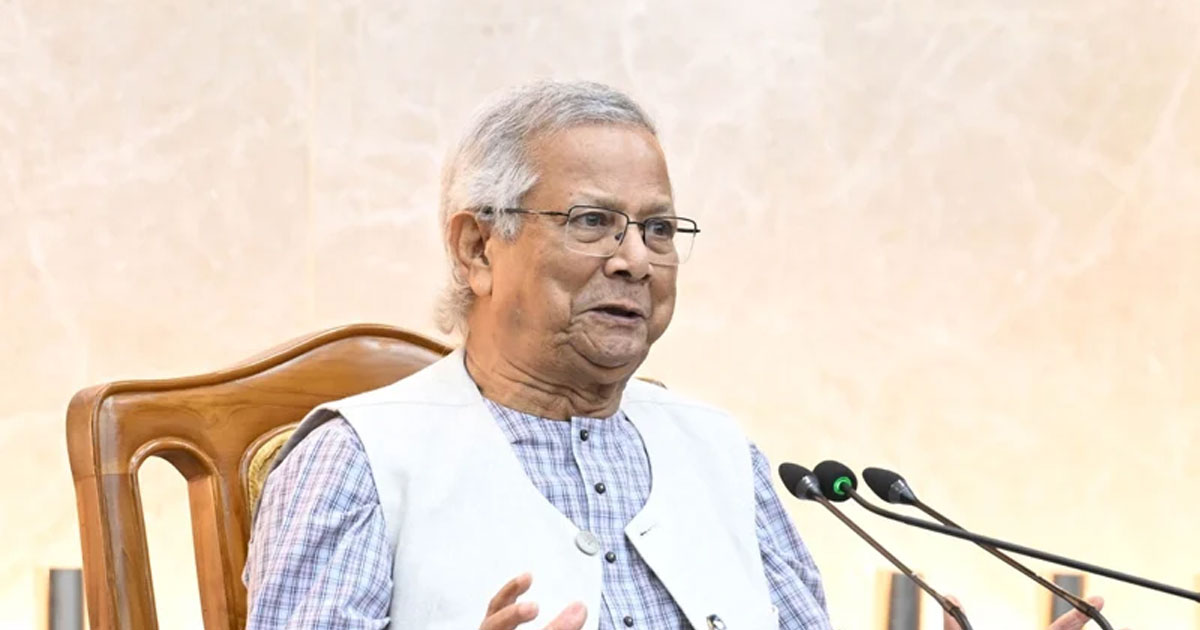 যমুনায় তিন দলকে নিয়ে বৈঠকে প্রধান উপদেষ্টা