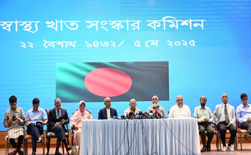 স্বাস্থ্য বিষয়ক সংস্কার কমিশনের সুপারিশ দ্রুত বাস্তবায়নের নির্দেশ প্রধান উপদেষ্টার