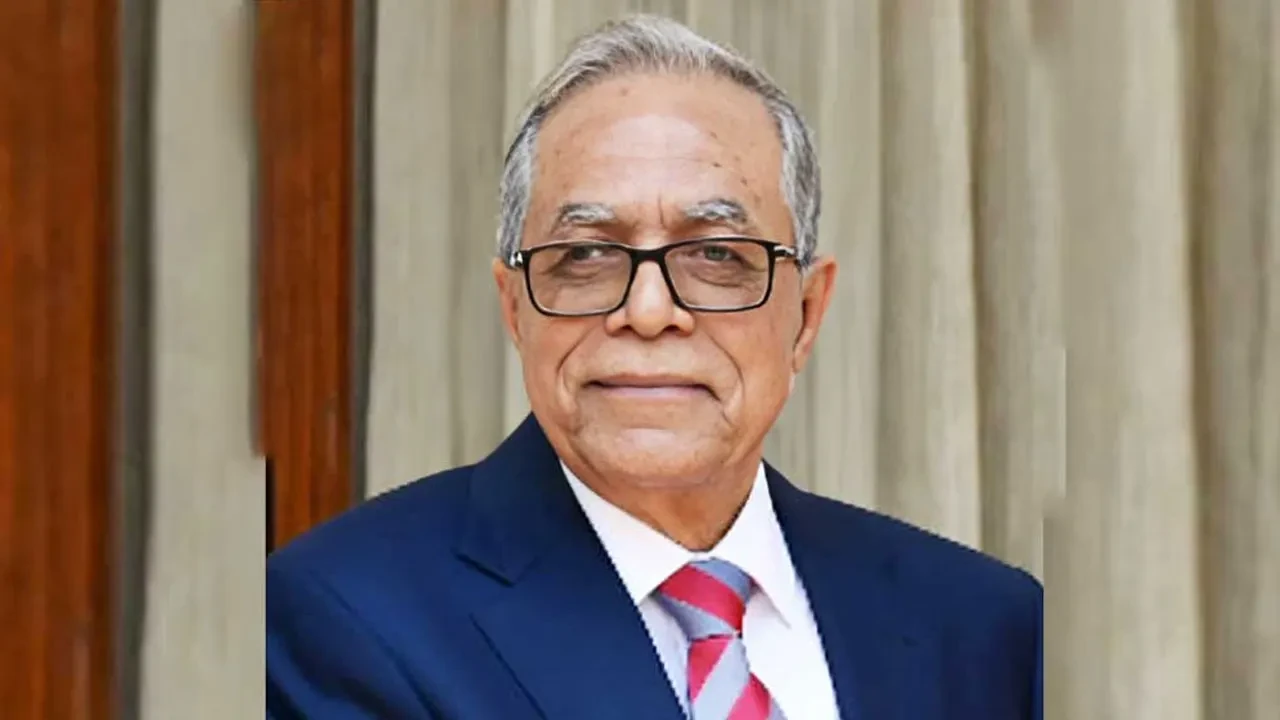 দেশ ছাড়লেন সাবেক রাষ্ট্রপতি আবদুল হামিদ