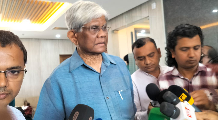 ধার করে, টাকা ছাপিয়ে বাজেট বাস্তবায়ন করবো না: অর্থ উপদেষ্টা