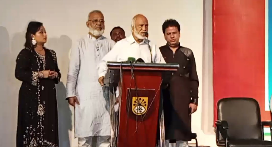 ছাত্ররা কঠিন দায়িত্ব নিয়ে ব্যর্থ হলে বাংলাদেশ ব্যর্থ হবে: মঈন খান
