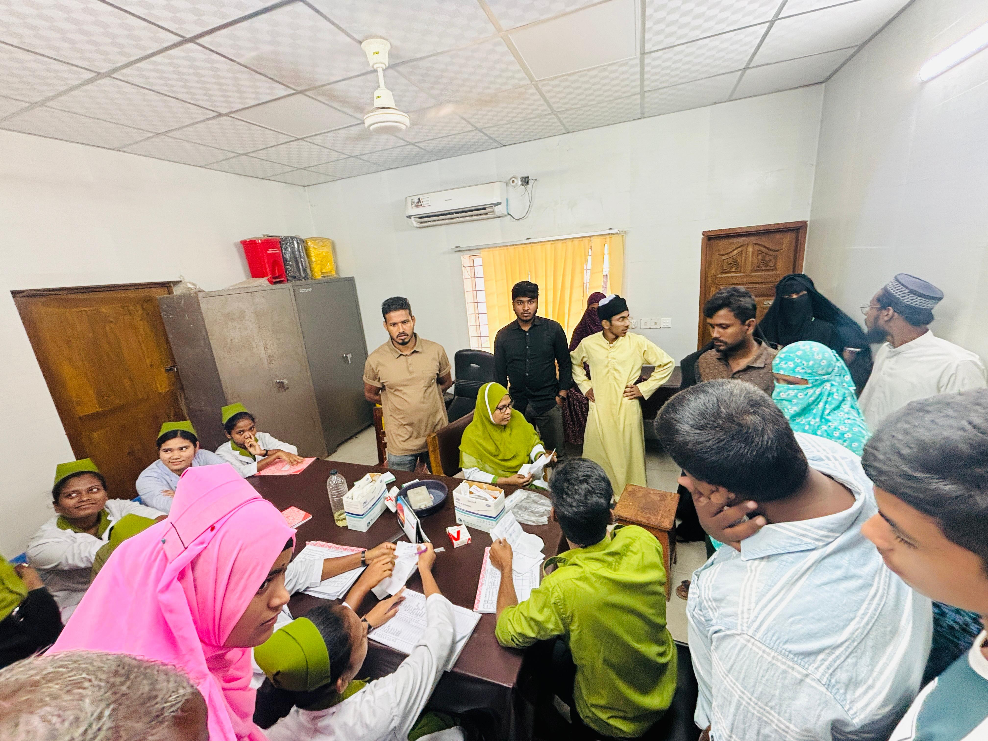 জলাতঙ্কের টিকা নেই ঠাকুরগাঁওয়ে, ভোগান্তিতে রোগীরা