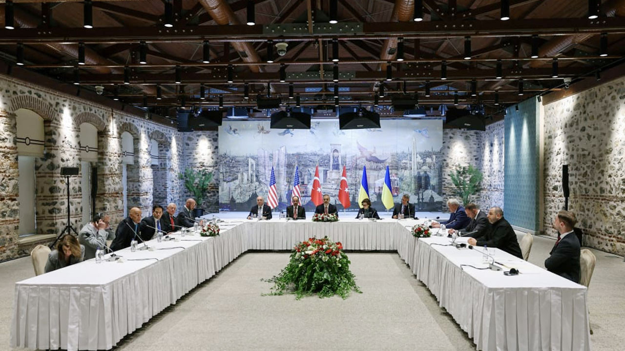 দুই হাজার বন্দি বিনিময় সমঝোতায় রাশিয়া-ইউক্রেন