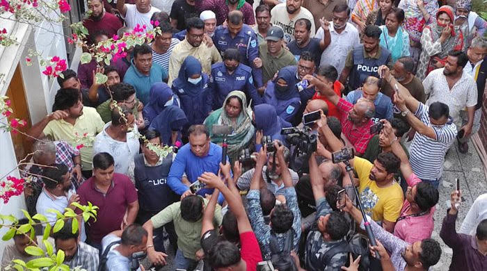 নাসিকের সাবেক মেয়র আইভীকে আরও দুটি মামলায় শ্যোন অ্যারেস্ট দেখানোর আদেশ