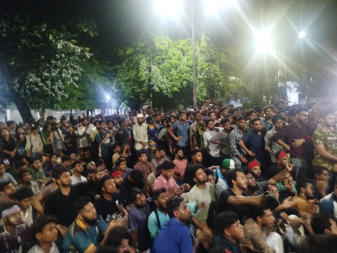আজ থেকে ক্লাসে ফিরেছেন জগন্নাথের শিক্ষার্থীরা