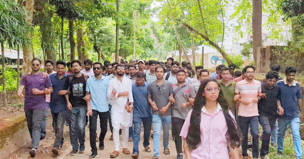 সাম্য হত্যার বিচার দাবিতে চবি ছাত্রদলের বিক্ষোভ মিছিল
