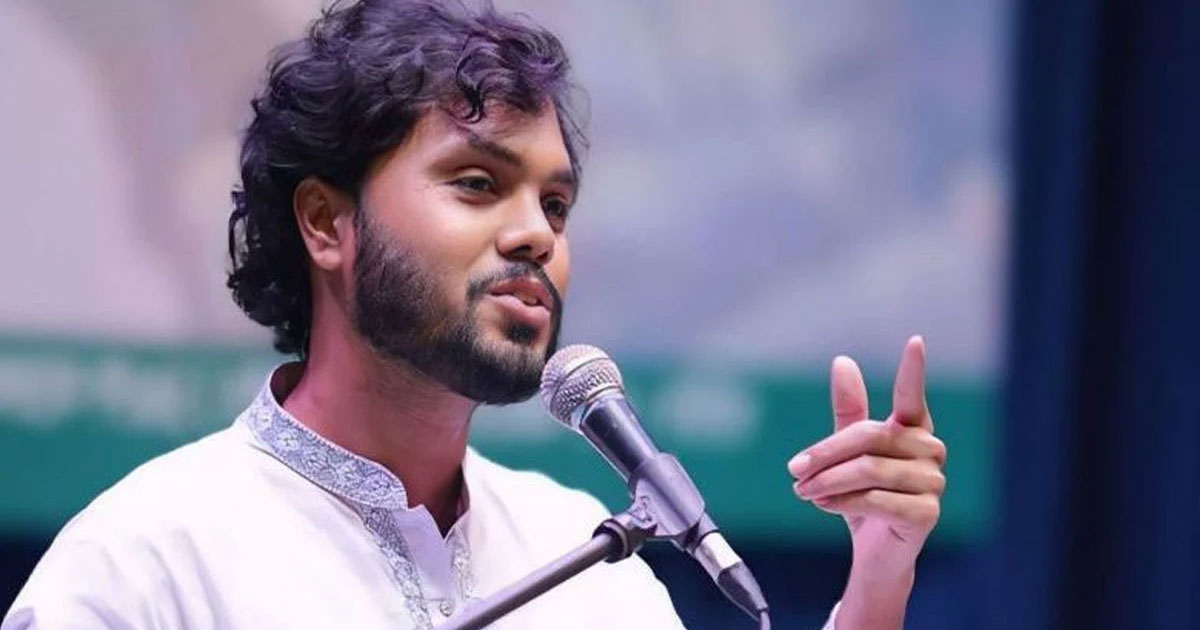 হাদিকে বহনকারী এয়ার অ্যাম্বুলেন্স সিঙ্গাপুরের পথে